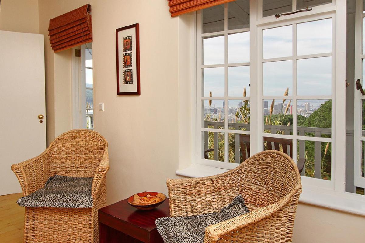 Guest house Cape Paradise Lodge And Apartments *