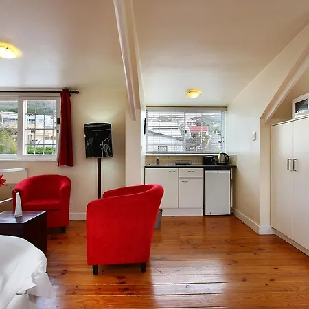 Cape Paradise Lodge And Apartments Cape Town Room photo