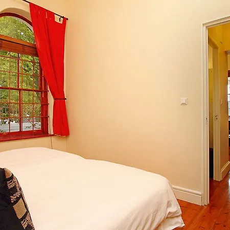 Cape Paradise Lodge And Apartments Cape Town Room photo