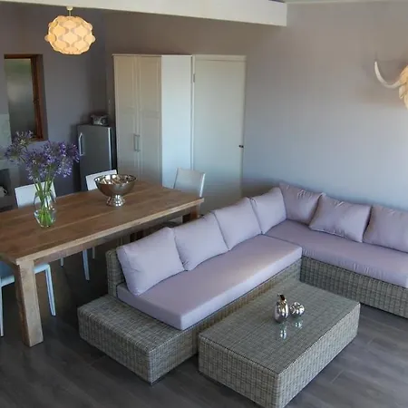 Cape Paradise Lodge And Apartments Cape Town Room photo